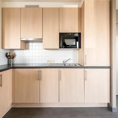 Apartament At Zeedijk With Sea View *